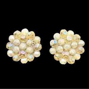 Vintage Japan Faux Pearl and Aurora Cluster Clip-On Earrings - gray silver Tone